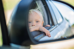 Voyager en Voiture avec Bébé : le Guide Ultime pour un Trajet Serein et Sécurisé