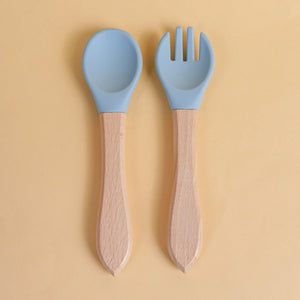 Couvert Bebe en Silicone avec Manche en Bois