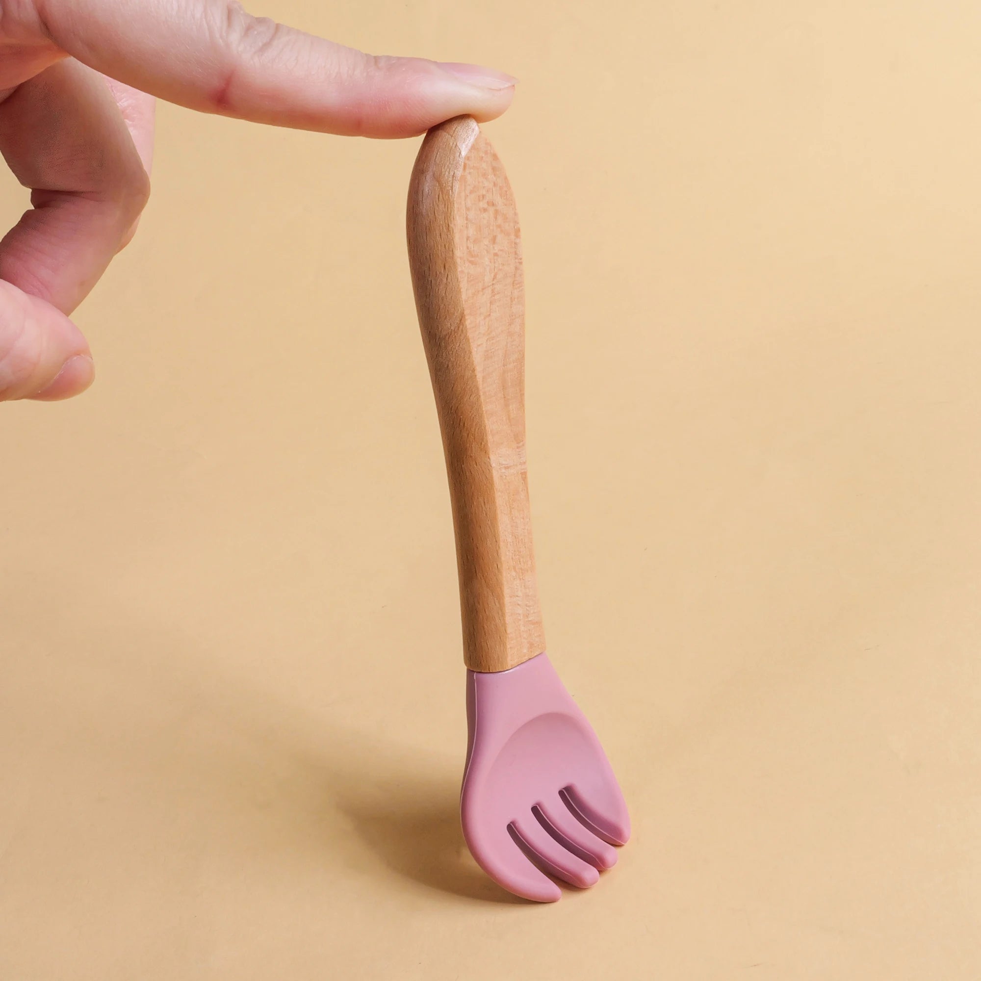 Couvert Bébé en Silicone avec Manche en Bois